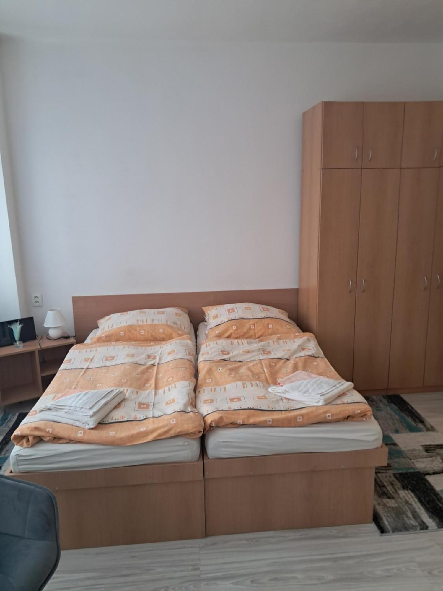 Sd Urbankova 2 Vandrarhem Košice Exteriör bild